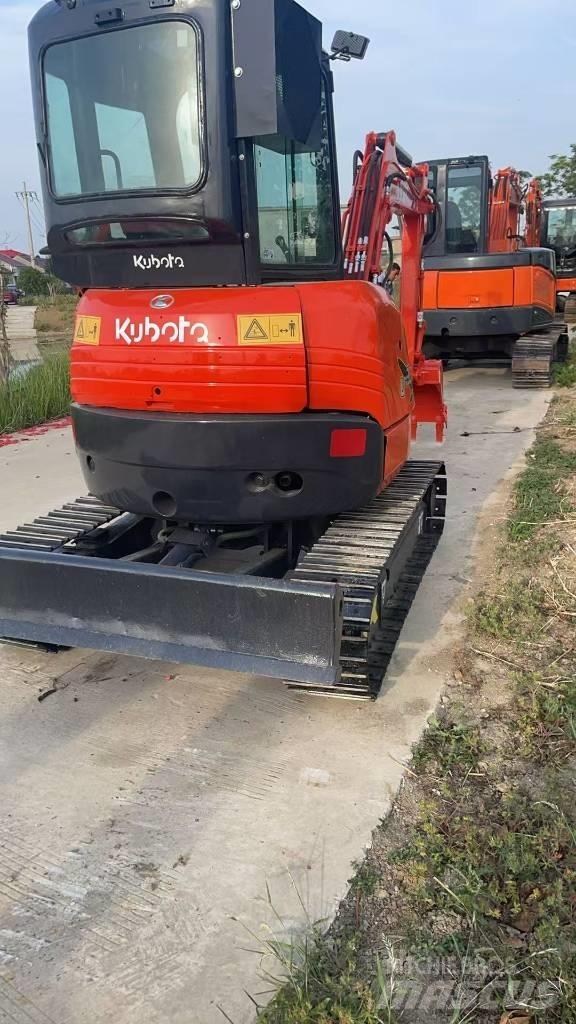 Kubota U 35 小型挖掘机