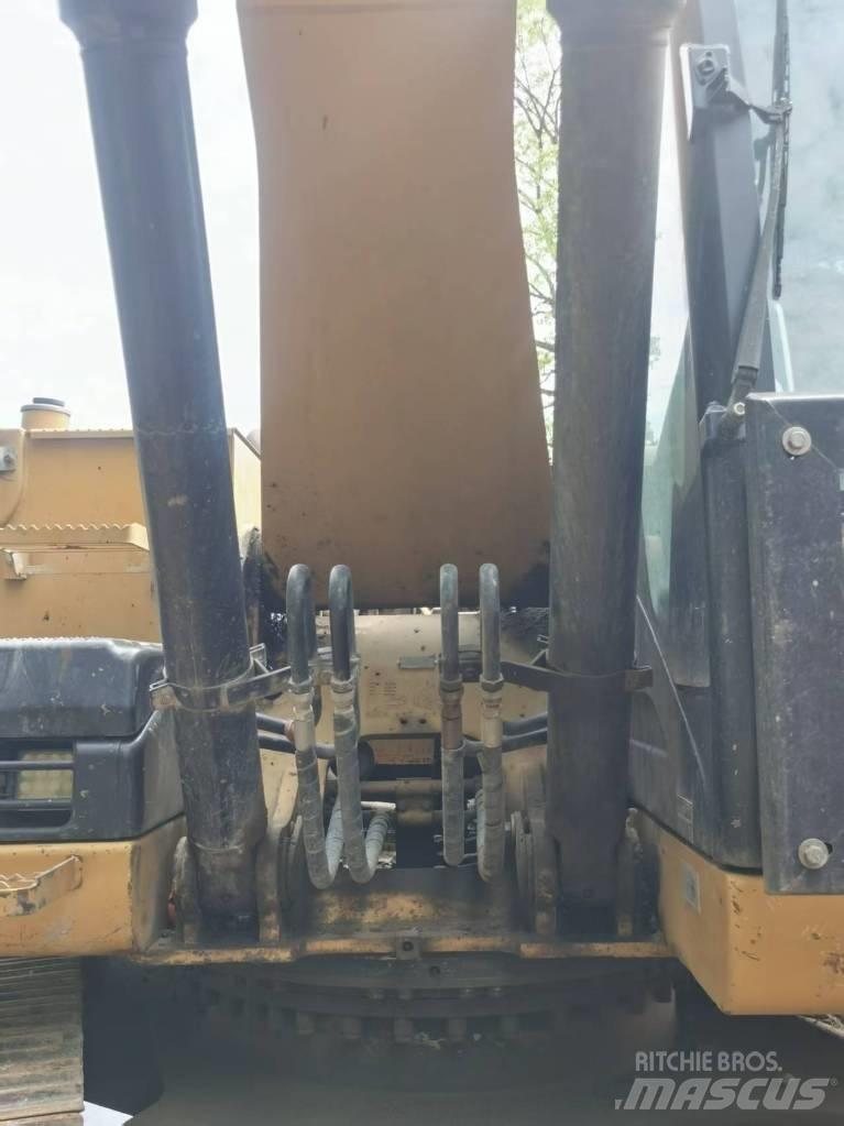 CAT 320 D L 履带挖掘机