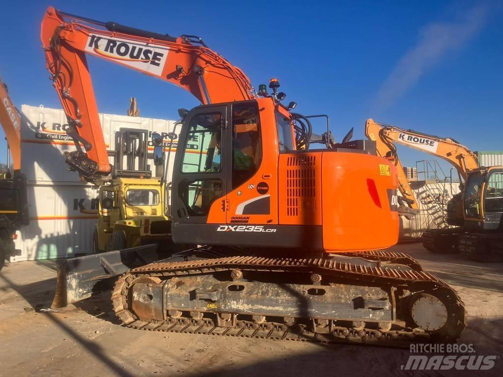 Doosan DX 235 LCR 履带挖掘机