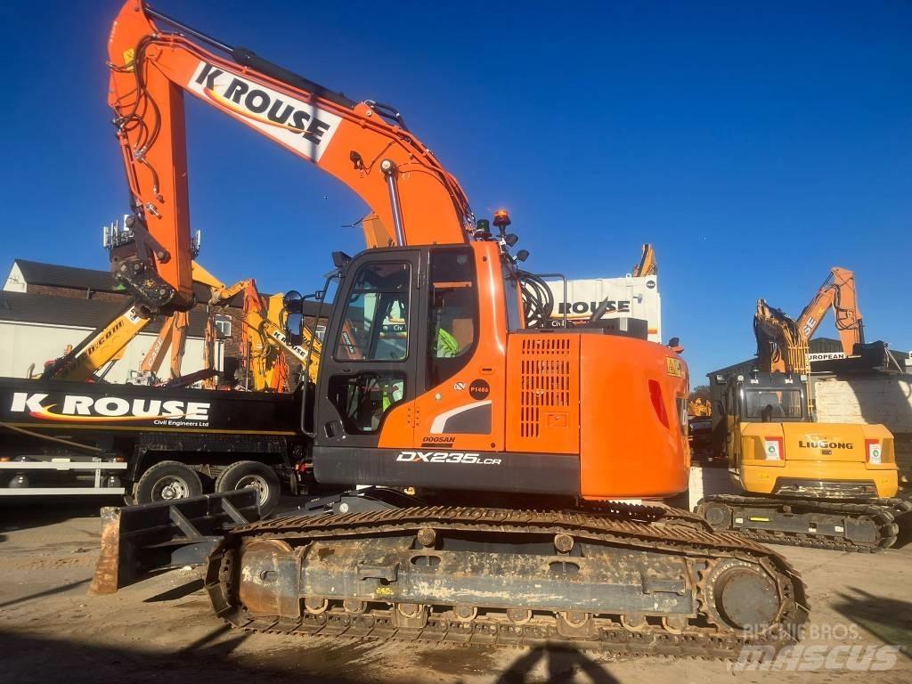 Doosan DX 235 LCR 履带挖掘机