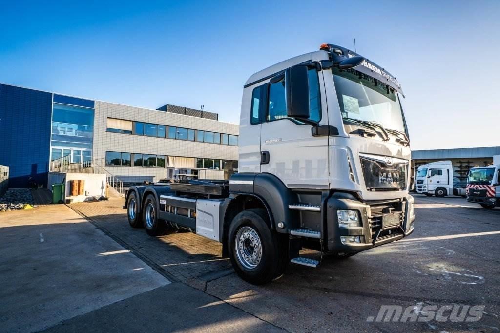 MAN TGS 33.430 BL 工程吊钩车