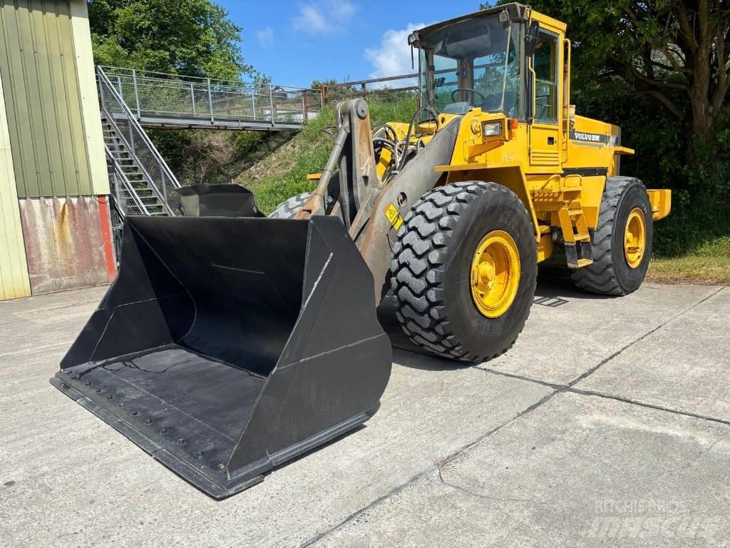 Volvo L 120 C 轮式装载机