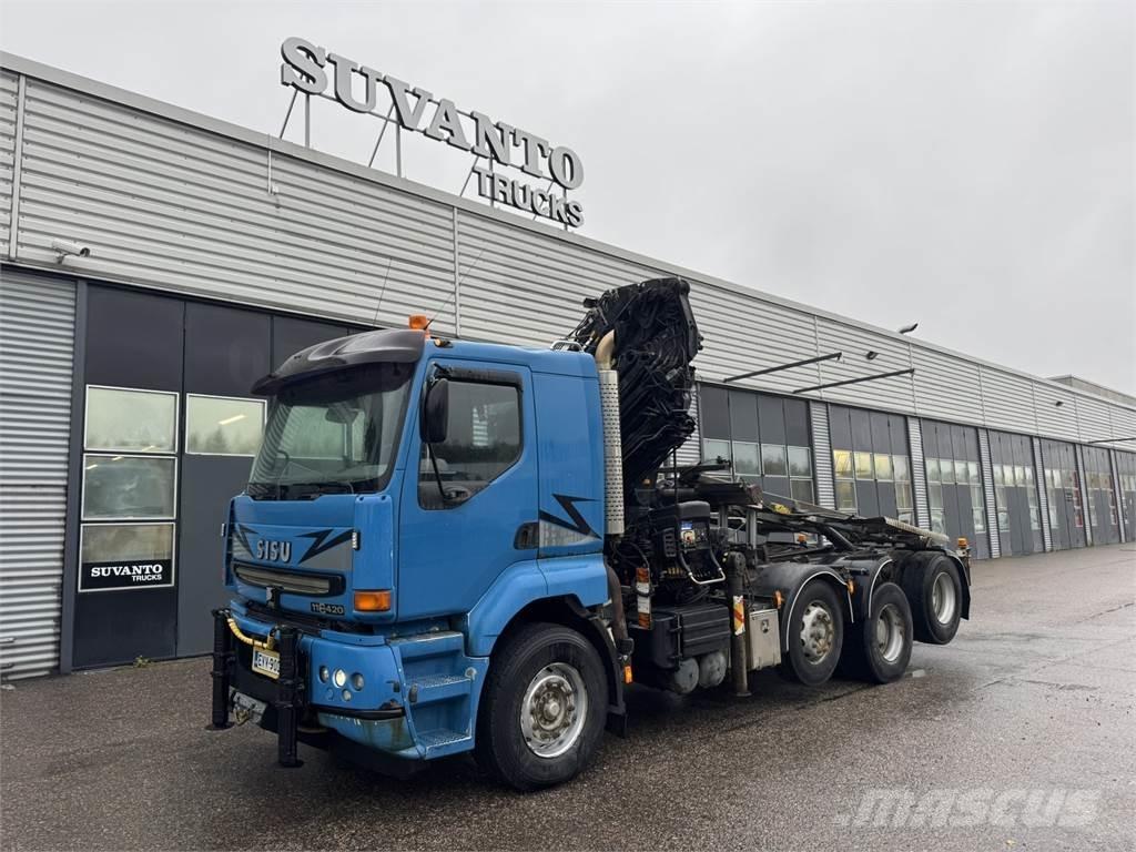 Sisu E11M 起重车