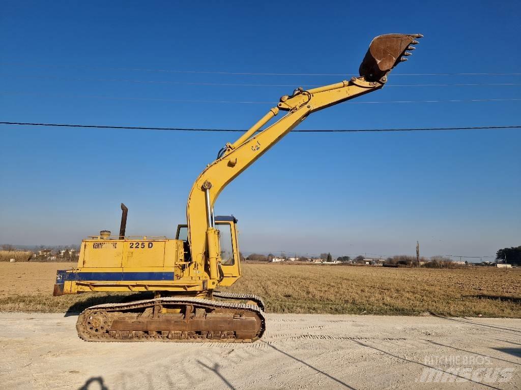 CAT 225 D LC 履带挖掘机