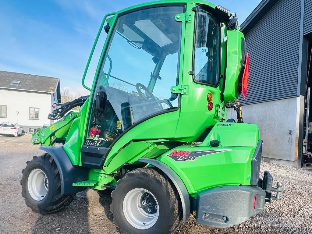 Avant 650 i 多功能装载机