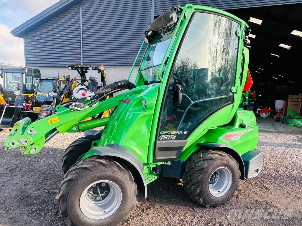 Avant 650 i 多功能装载机