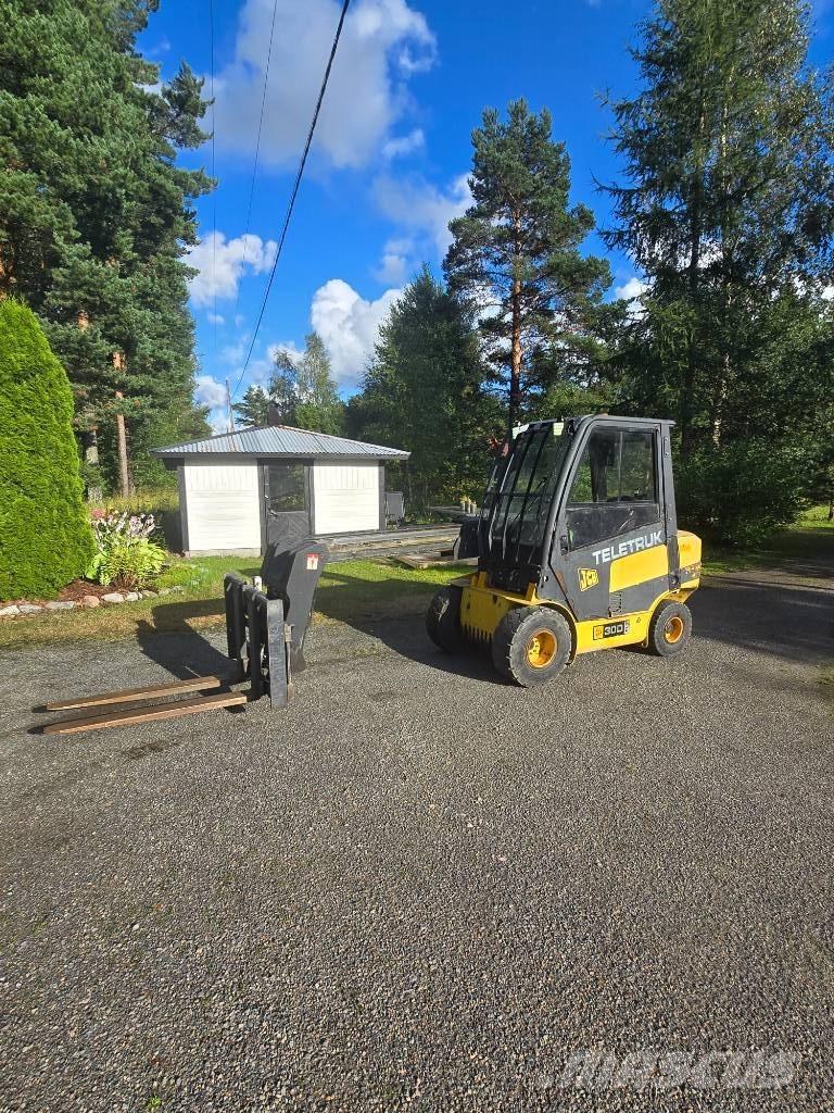 JCB TLT 30 D 伸缩臂叉装车|叉装车