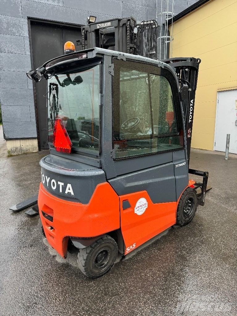 Toyota 9FBMK30T 电动叉车