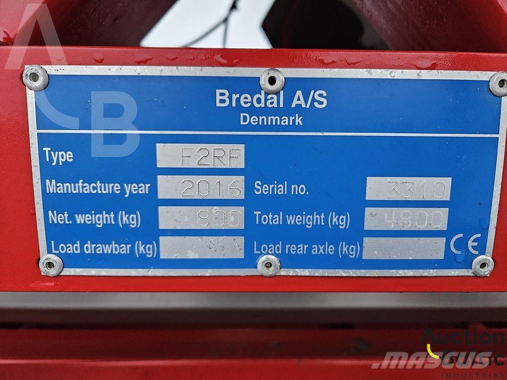Bredal F 2RF 矿物肥料撒播机