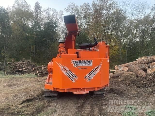 Bandit 2290 TRA 木材削片机