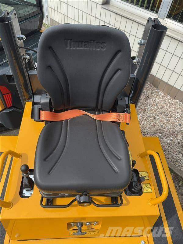 Thwaites MACH2071 铰接式自卸车