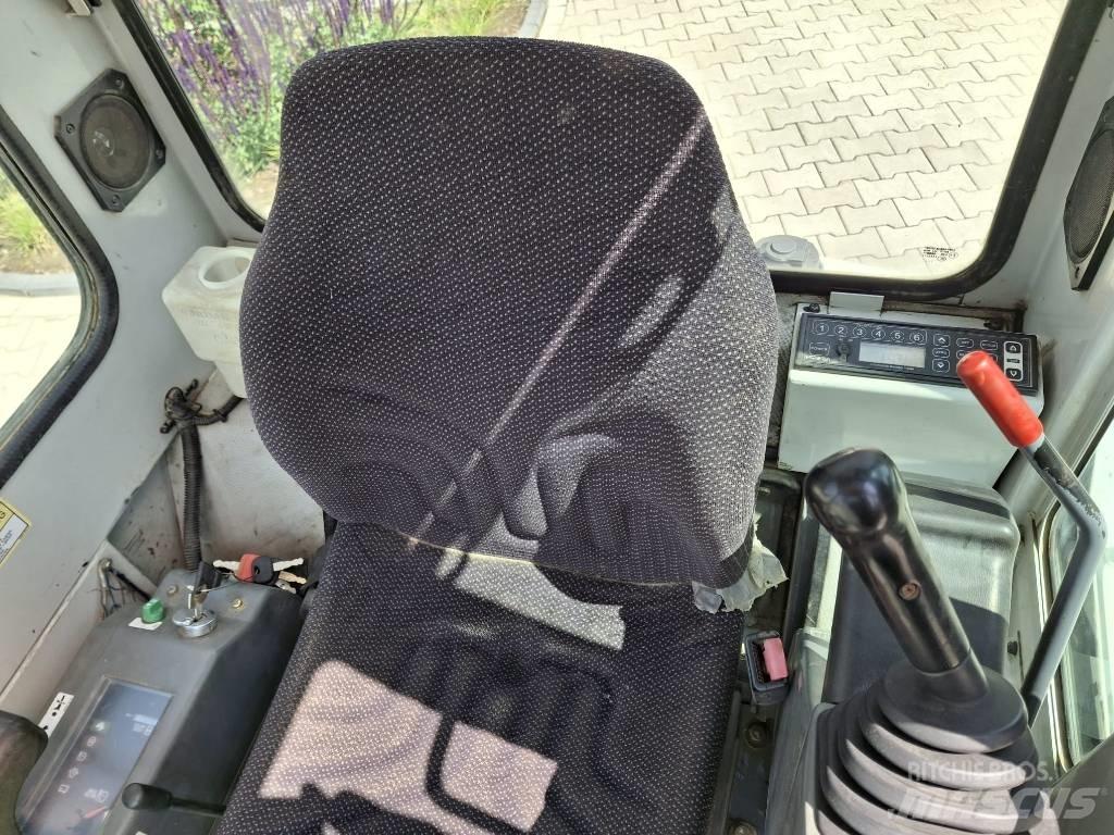 Takeuchi TB 219 小型挖掘机