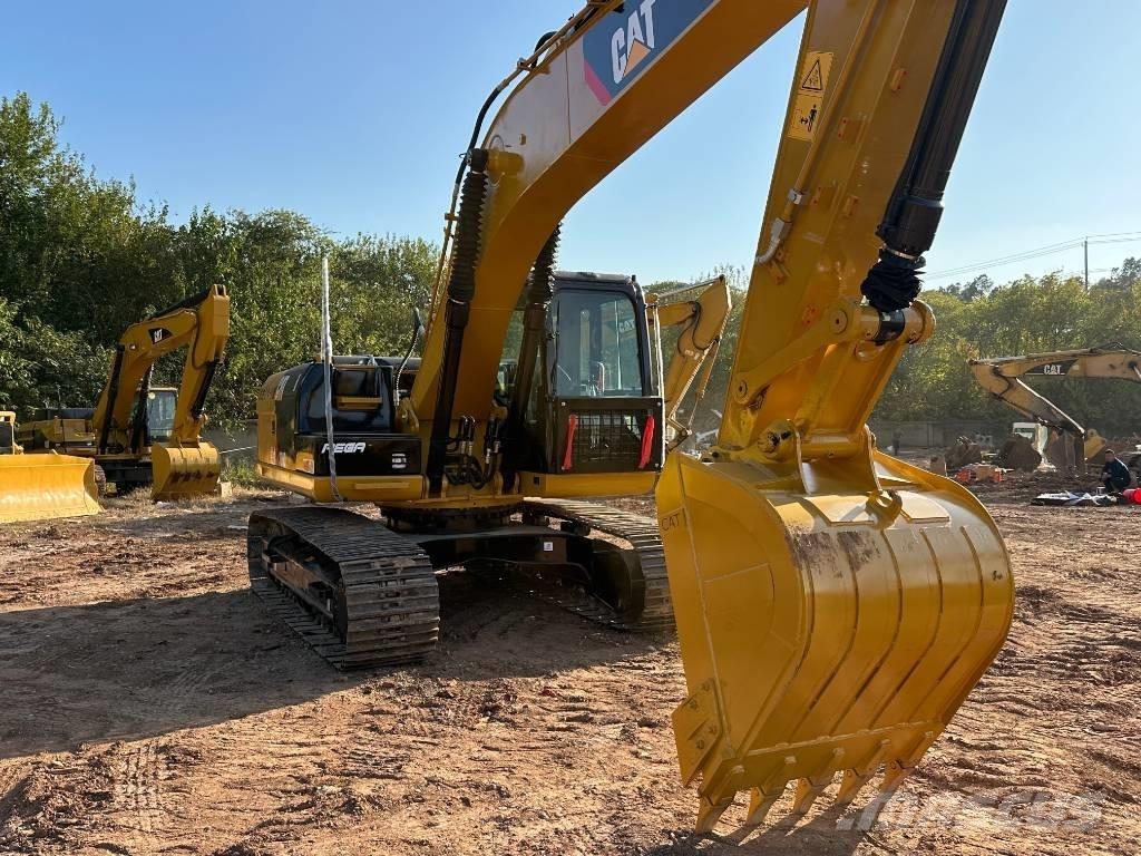 CAT 320 D L 履带挖掘机