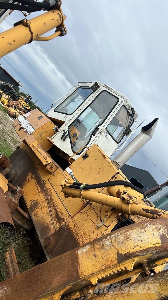 Liebherr PR 732 吊杆和铲斗