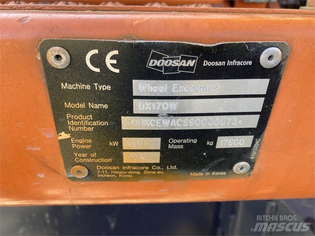 Doosan DX 170 W 轮式挖掘机