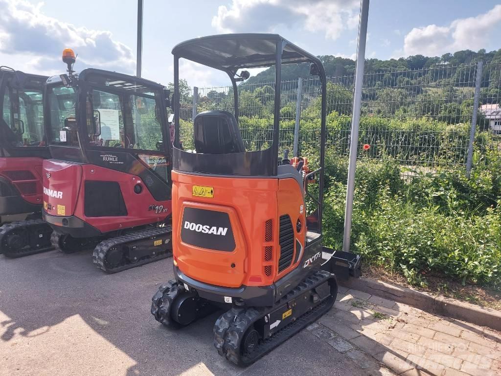 Develon DX 17 Z 小型挖掘机