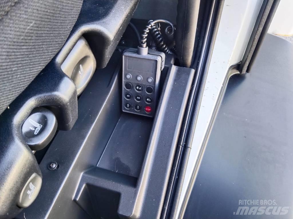Iveco ML180E25 冷藏车