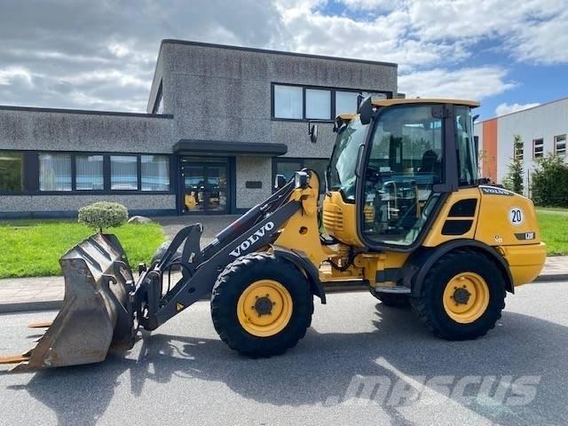 Volvo L 20 F 轮式装载机