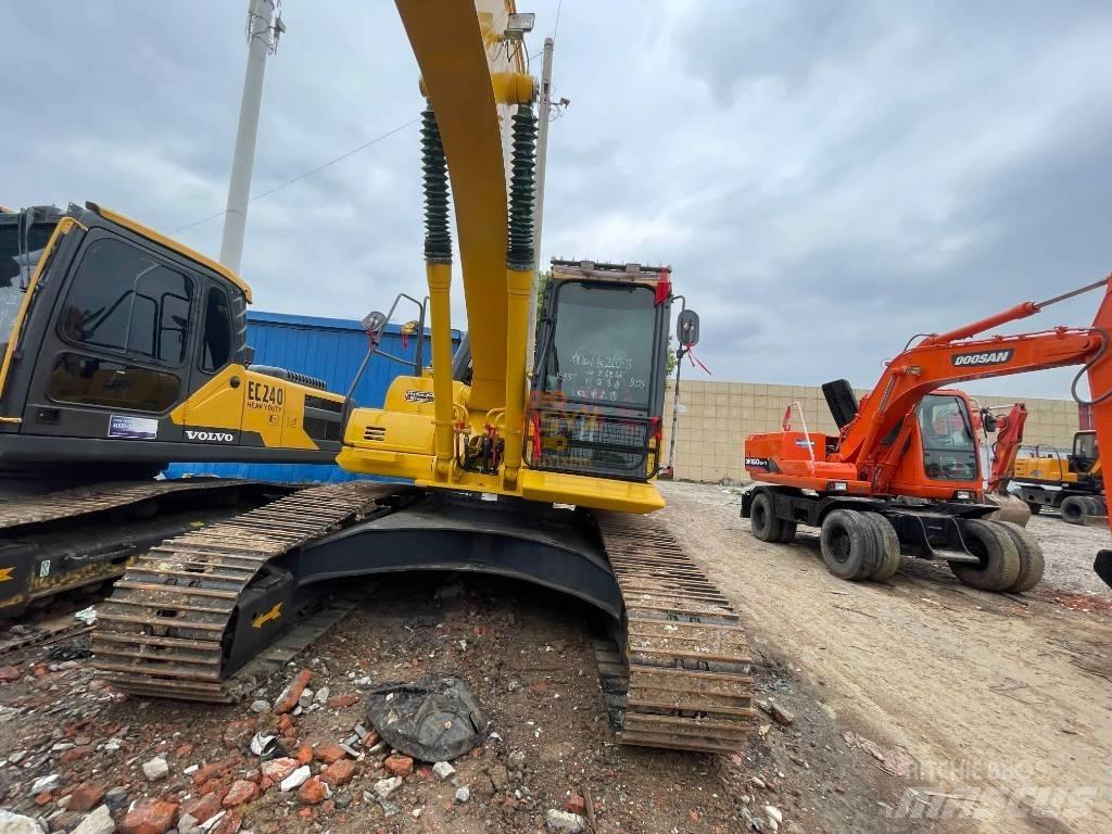Komatsu PC 240 履带挖掘机