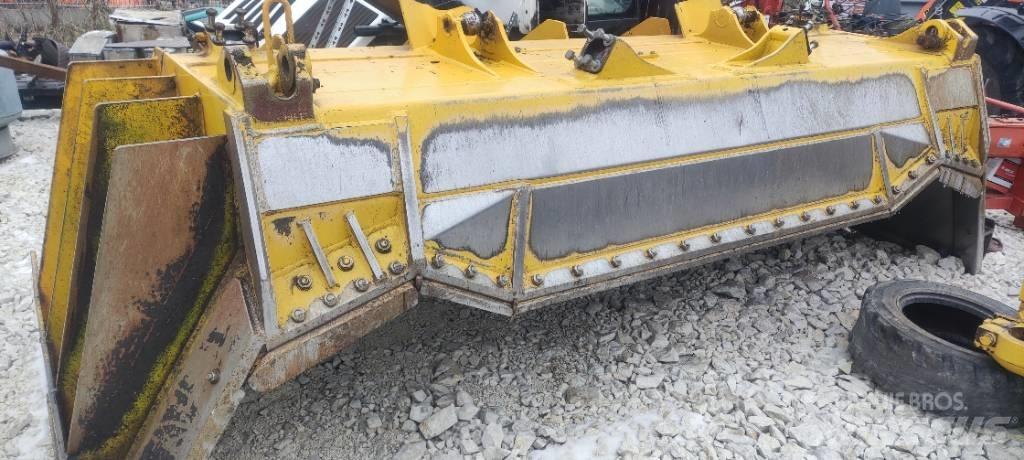 Komatsu D 65 EX-18 履带式推土机