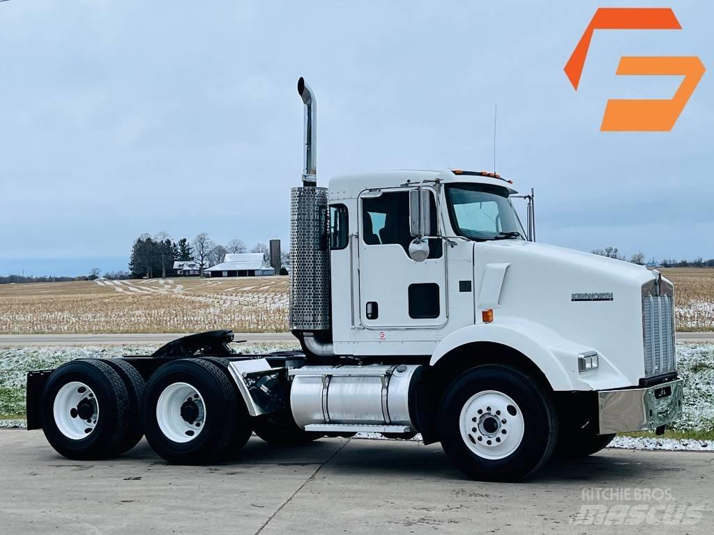 Kenworth T 800 牵引车