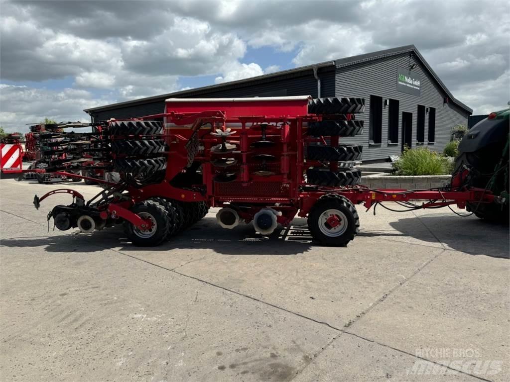 Horsch Pronto 4 DC 条播机