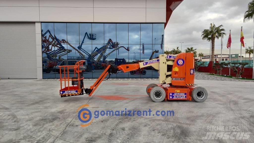 JLG E 300 AJP 曲臂高空工作平台