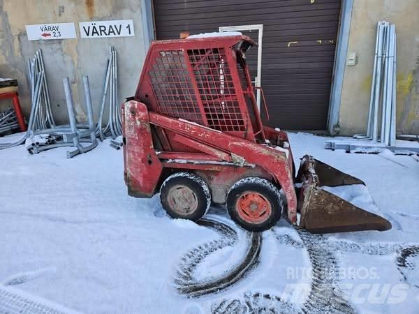 Bobcat 463 滑移装载机