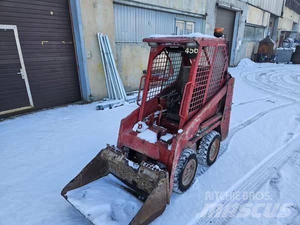 Bobcat 463 滑移装载机