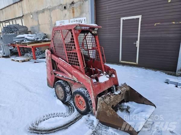 Bobcat 463 滑移装载机
