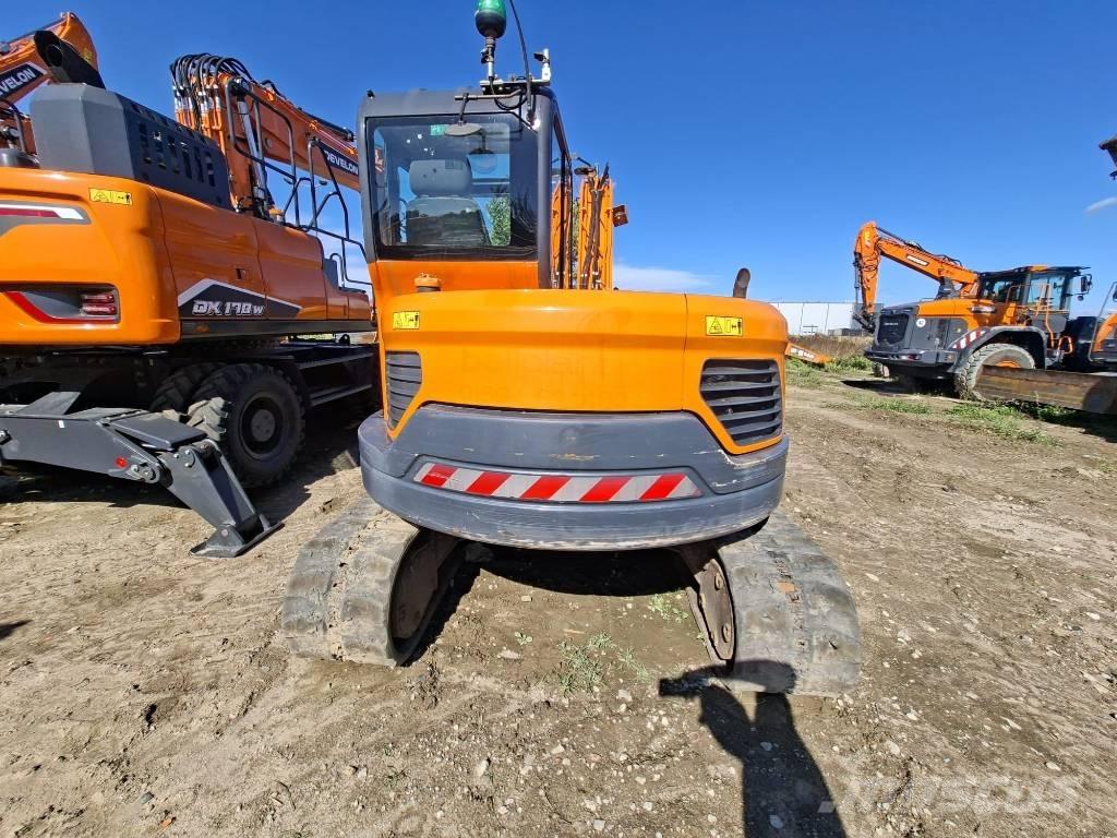 Doosan DX 85 R-3 中型挖掘机