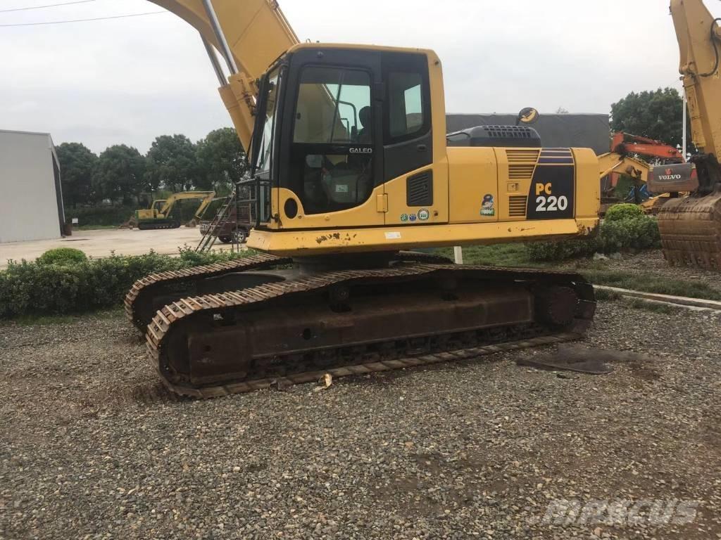 Komatsu pc220-8 履带挖掘机