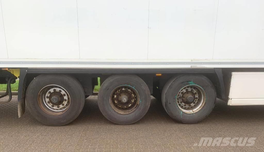 Krone SDR27 保温半挂车