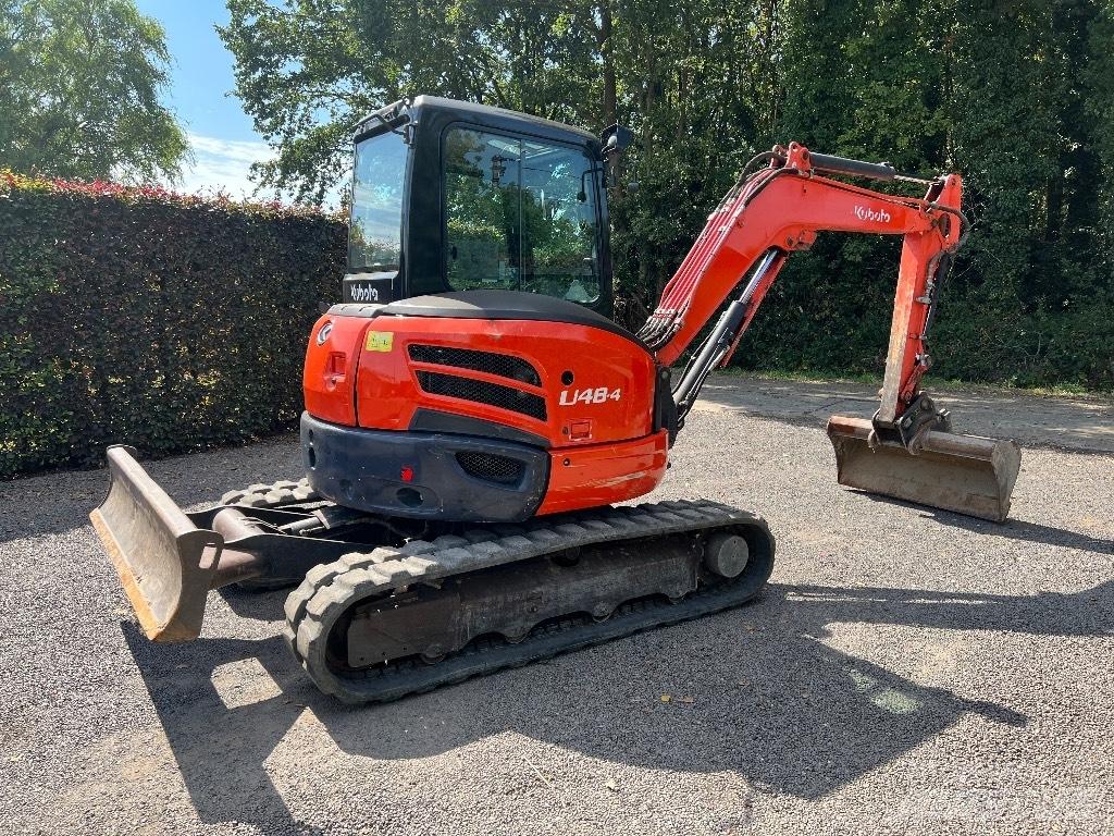Kubota U 48-4 小型挖掘机