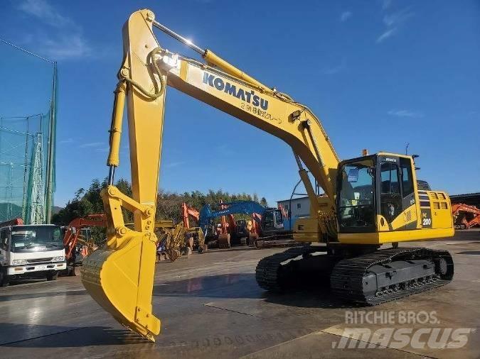 Komatsu PC 200 履带挖掘机