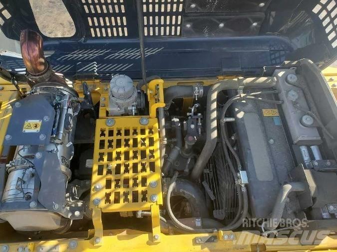 Komatsu PC 200 履带挖掘机