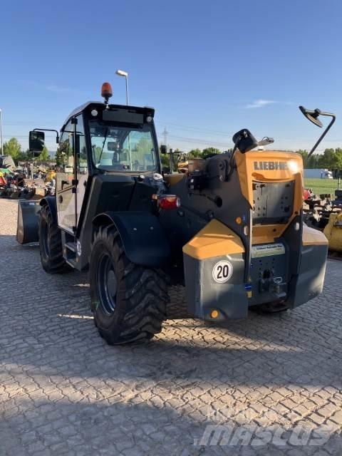 Liebherr T 60-9s 伸缩臂叉装车|叉装车