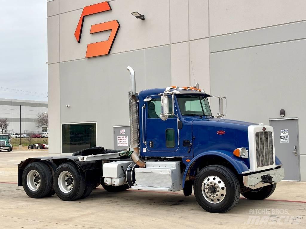 Peterbilt 365 牵引车