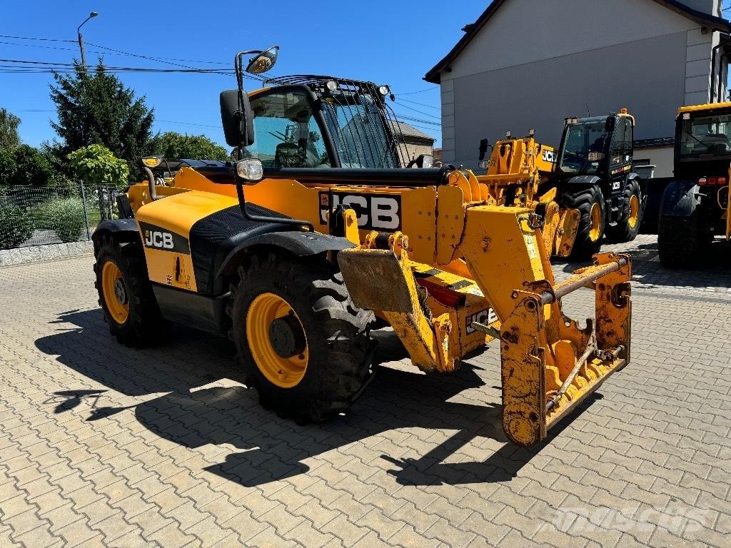 JCB 535-125 Hiviz 伸缩臂叉装车|叉装车
