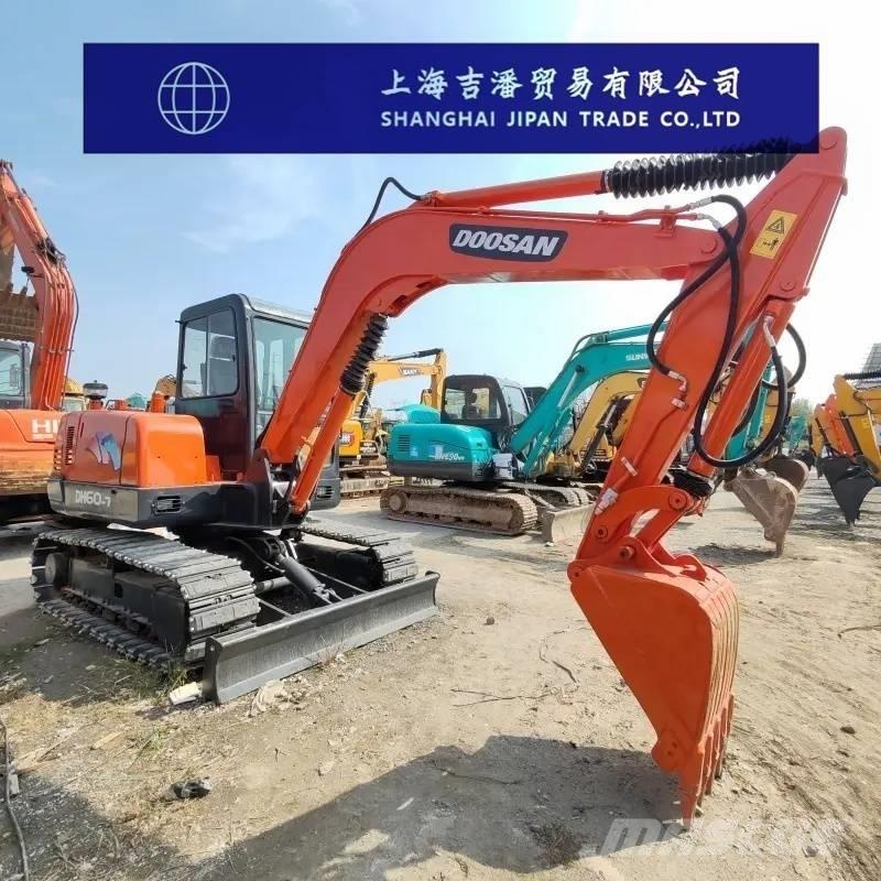 Doosan DH 60-7 小型挖掘机