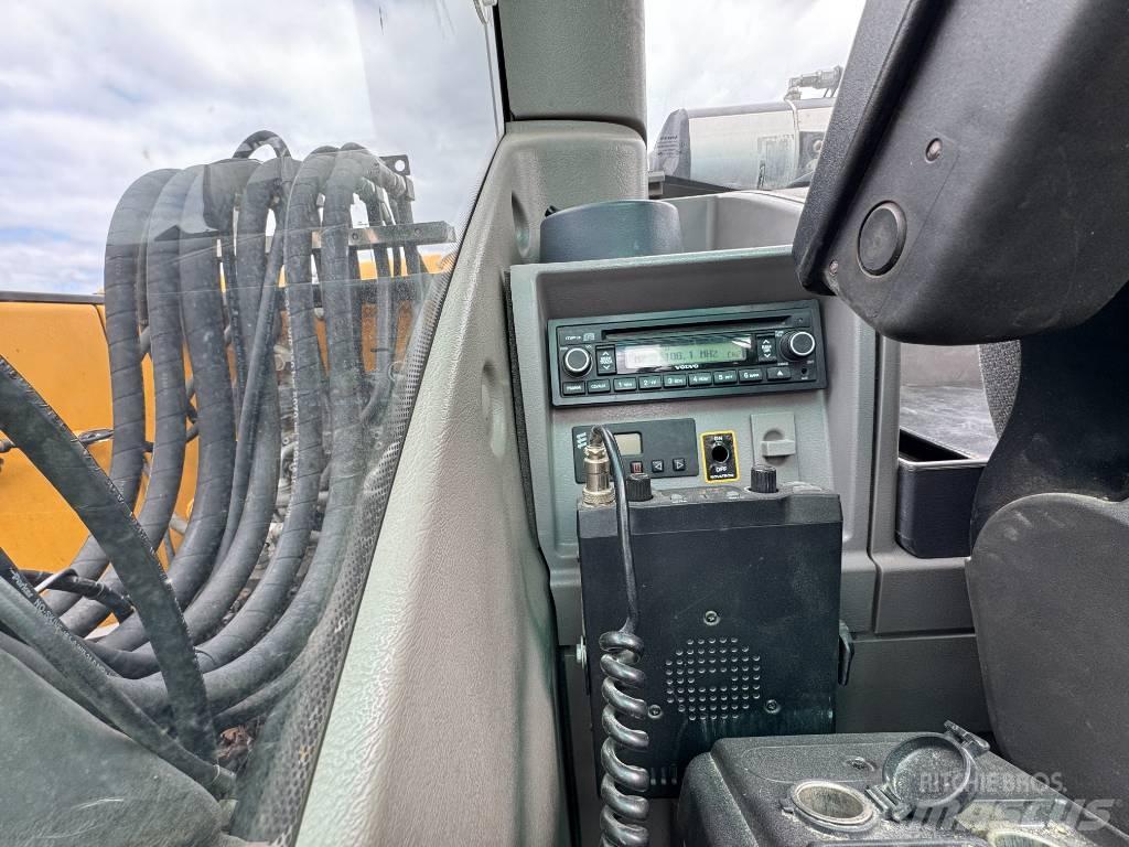 Volvo EW 160 C 轮式挖掘机