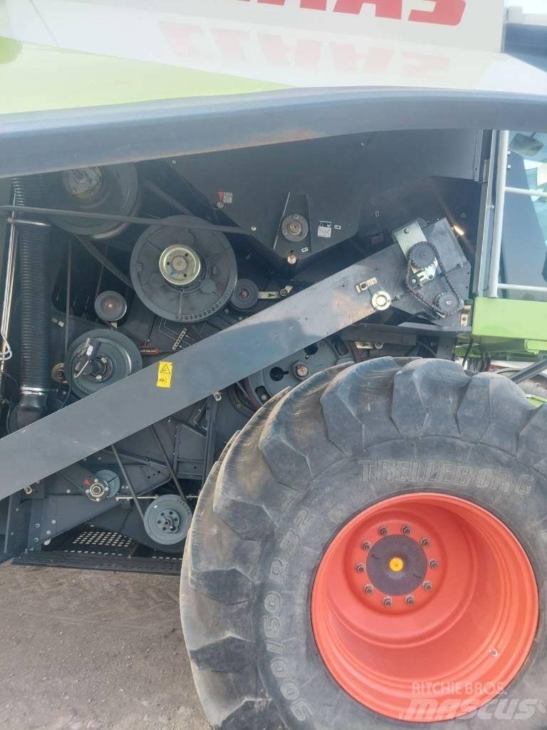 CLAAS Lexion 670 联合收割机