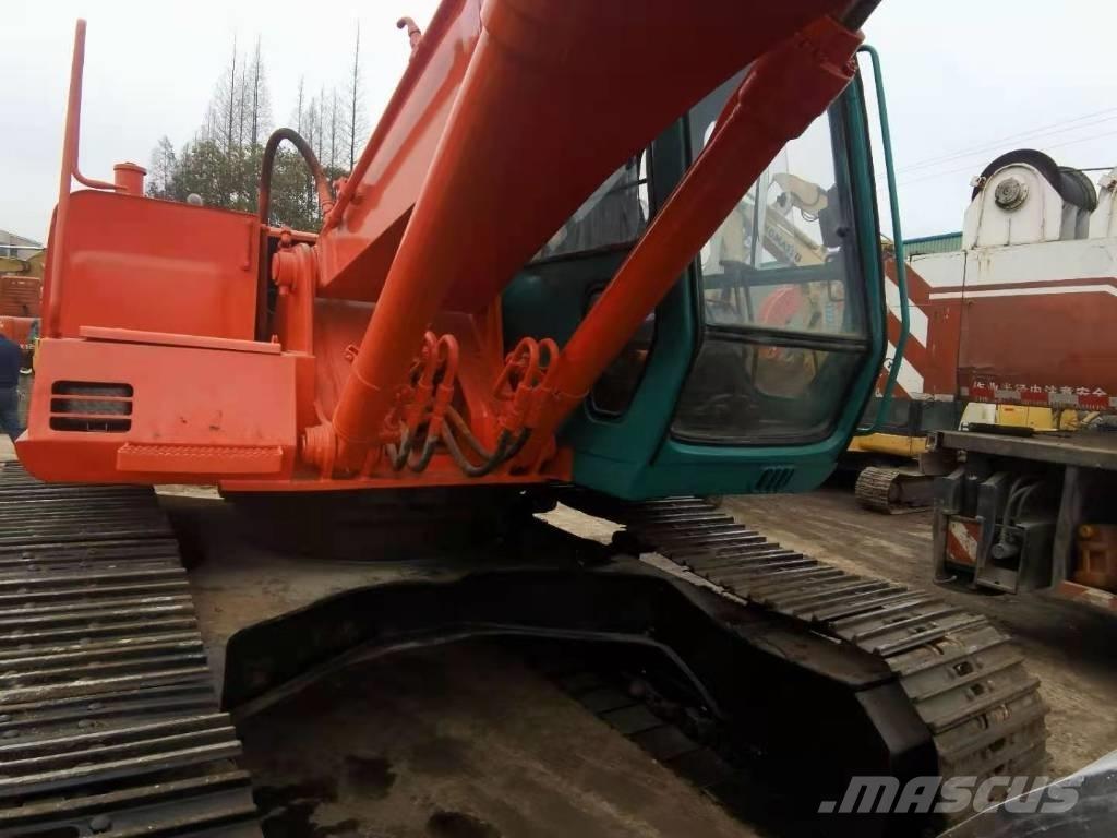 Hitachi EX 200 履带挖掘机