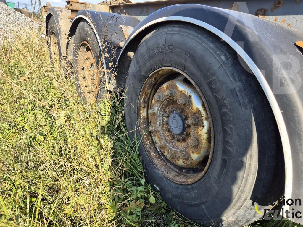 Renders N3ST31L 侧帘半挂车