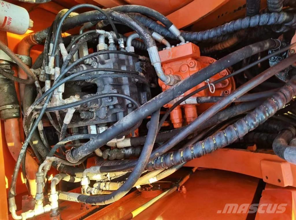Doosan 150 W-7 轮式挖掘机