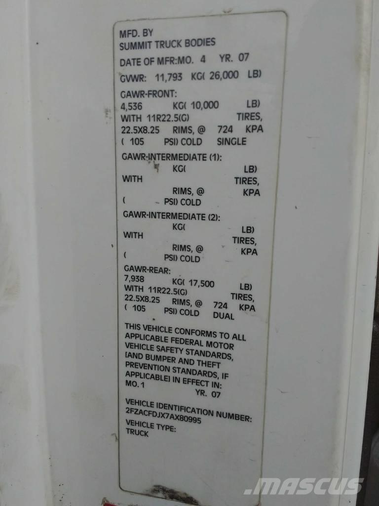 Sterling Acterra 市政车