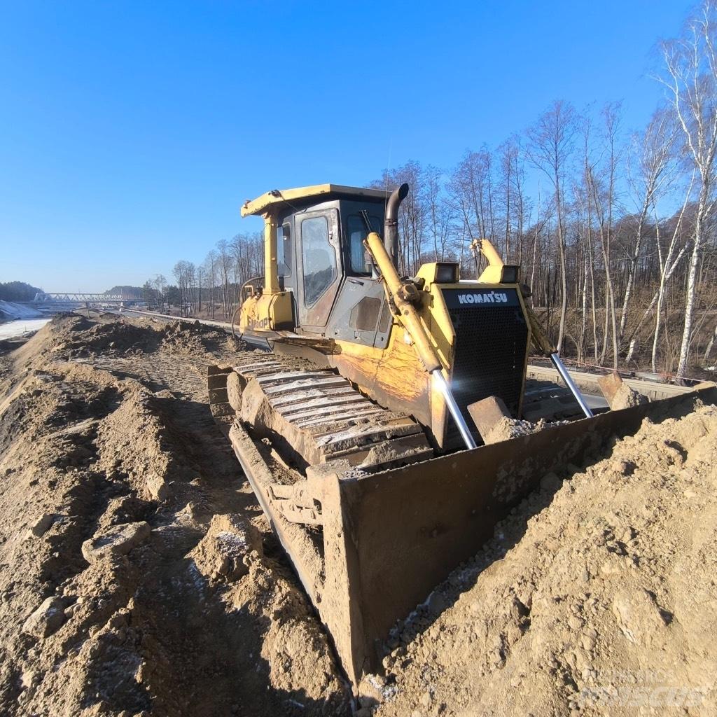 Komatsu D 65 PX-15 履带式推土机