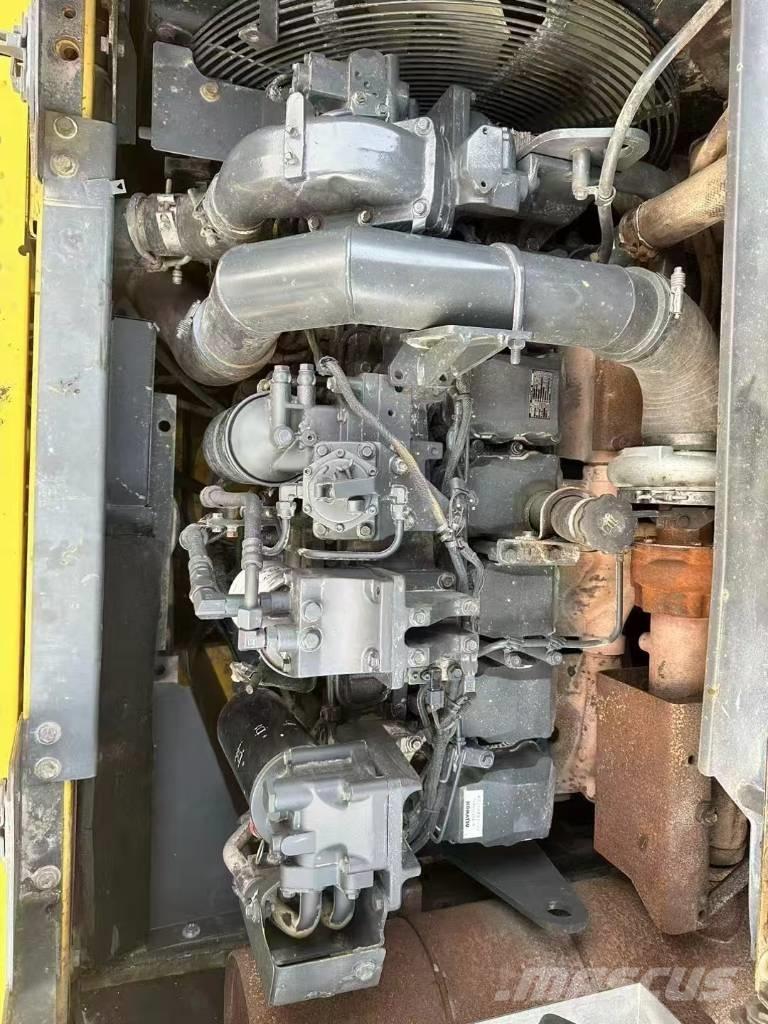Komatsu 450-8 履带挖掘机