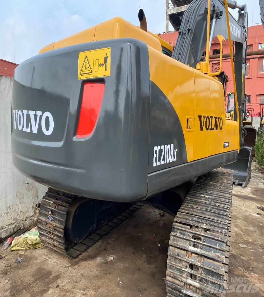 Volvo EC 210 B LC 履带挖掘机