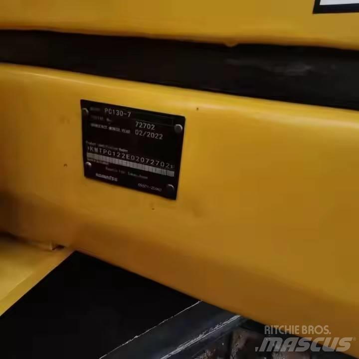 Komatsu PC130-7 小型挖掘机